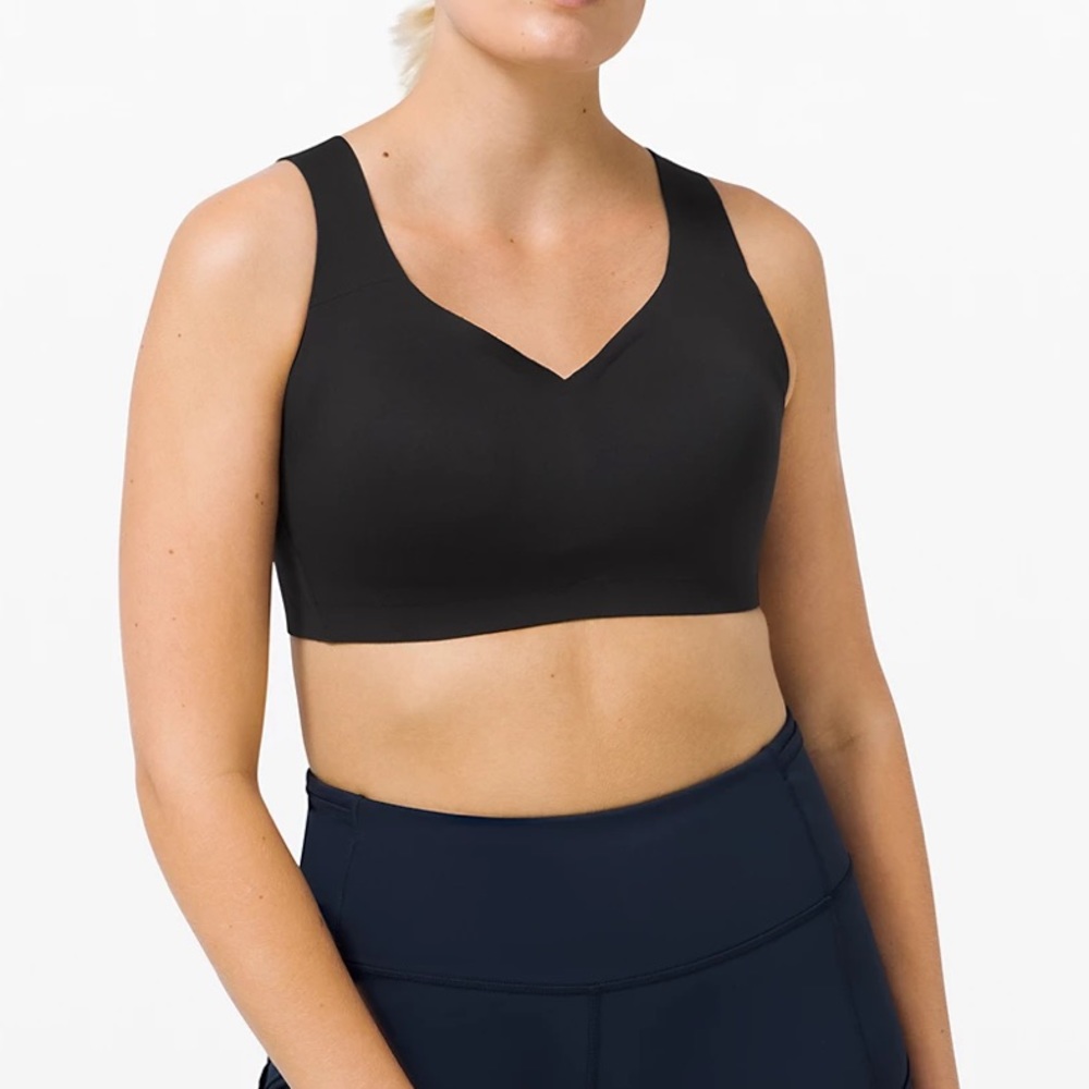 Lululemon Enlite Bra 100% News❤️ with tag